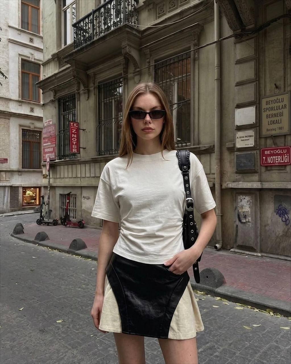 Contour Tee